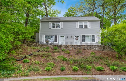 32-32 E Hills Drive, New Canaan, CT, 06840 | Card Image