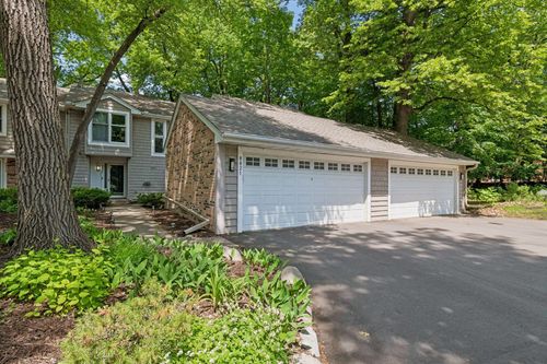 8823 Basswood Rd, Eden Prairie, MN, 55344-7406 | Card Image
