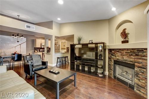 2524-950 Seven Hills Dr, Henderson, NV, 89052-4311 | Card Image