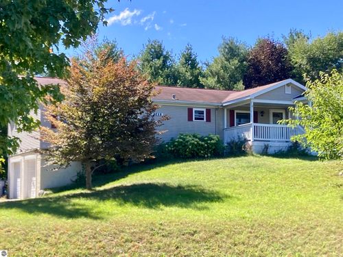 6478 E Duck Lake Rd, Lake Leelanau, MI, 49653-9493 | Card Image