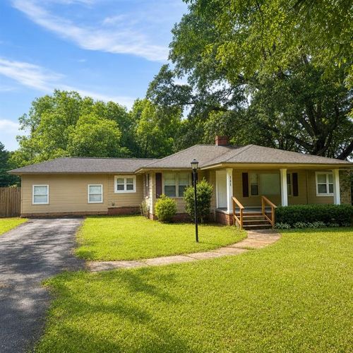 111 E Belmont Dr, Calhoun, GA, 30701-3105 | Card Image