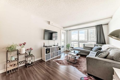 505-8880 Horton Rd Sw, Calgary, AB, T2V2W3 | Card Image
