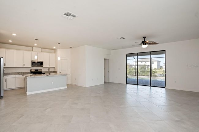 5112 Ocean Angler Cv, House other with 3 bedrooms, 3 bathrooms and null parking in BRADENTON FL | Image 5