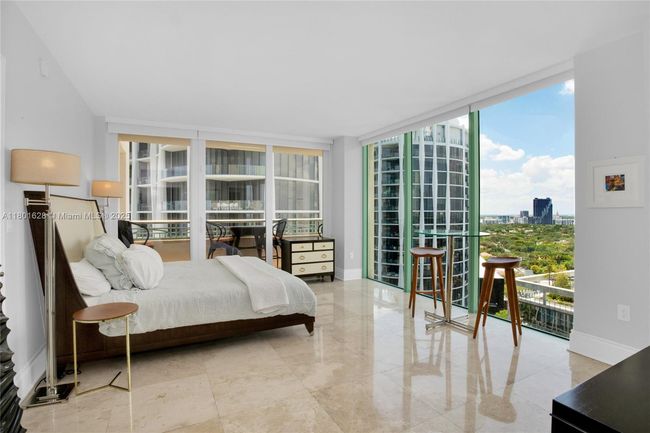 APT-1904 - 3400 Sw 27 Th Ave, Condo with 2 bedrooms, 3 bathrooms and null parking in Coconut Grove FL | Image 8