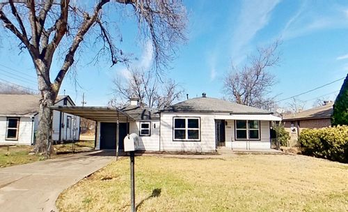 7724 Longfield Dr, White Settlement, TX, 76108-3235 | Card Image