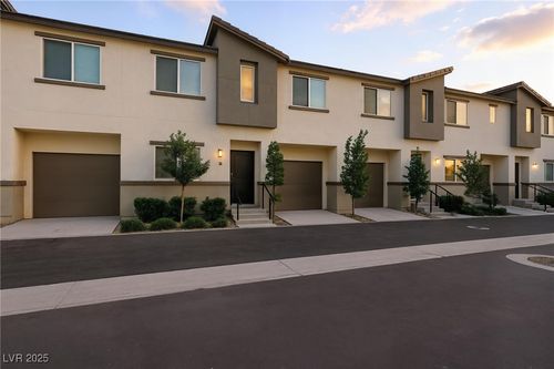 unit-2-2813 Tahiti Grape Way, Las Vegas, NV, 89183-6135 | Card Image