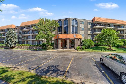 407-4900 Foster St, Skokie, IL, 60077-1359 | Card Image