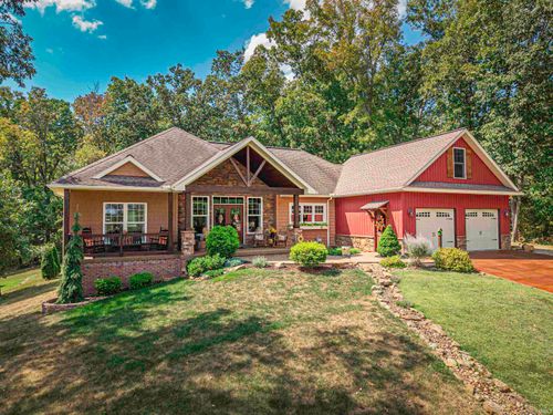 153 E Melchoir Dr S, Santa Claus, IN, 47579-6136 | Card Image