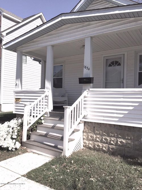 1834 Parkway, WALL TOWNSHIP, NJ, 07719-2919 | Card Image