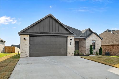 123 S Eagle Mountain St, Prairie Grove, AR, 72753-5014 | Card Image