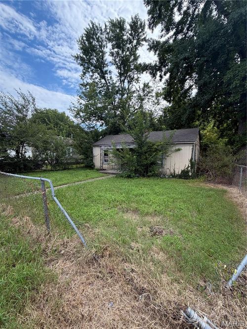 130 Reuben Street, Sikeston, MO, 63801 | Card Image