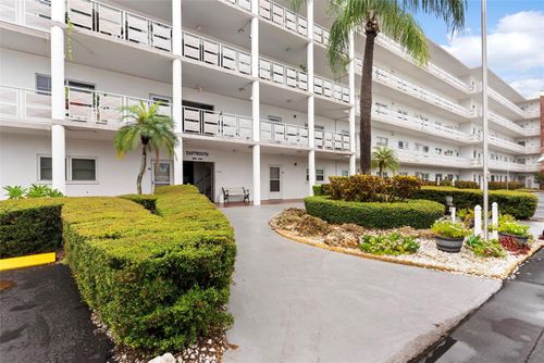408-5501 80th St N, St Petersburg, FL, 33709-5834 | Card Image