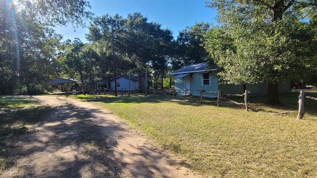 119 Cedar Cir, House other with 3 bedrooms, 2 bathrooms and null parking in Sheridan TX | Image 19