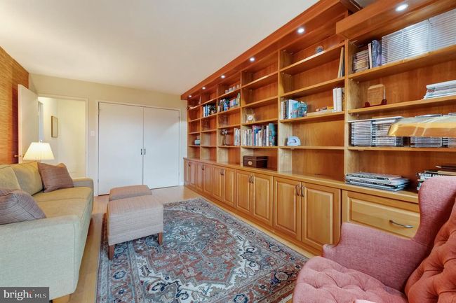 APT-321 - 1800 Old Meadow Rd, Condo with 2 bedrooms, 2 bathrooms and null parking in MCLEAN VA | Image 17