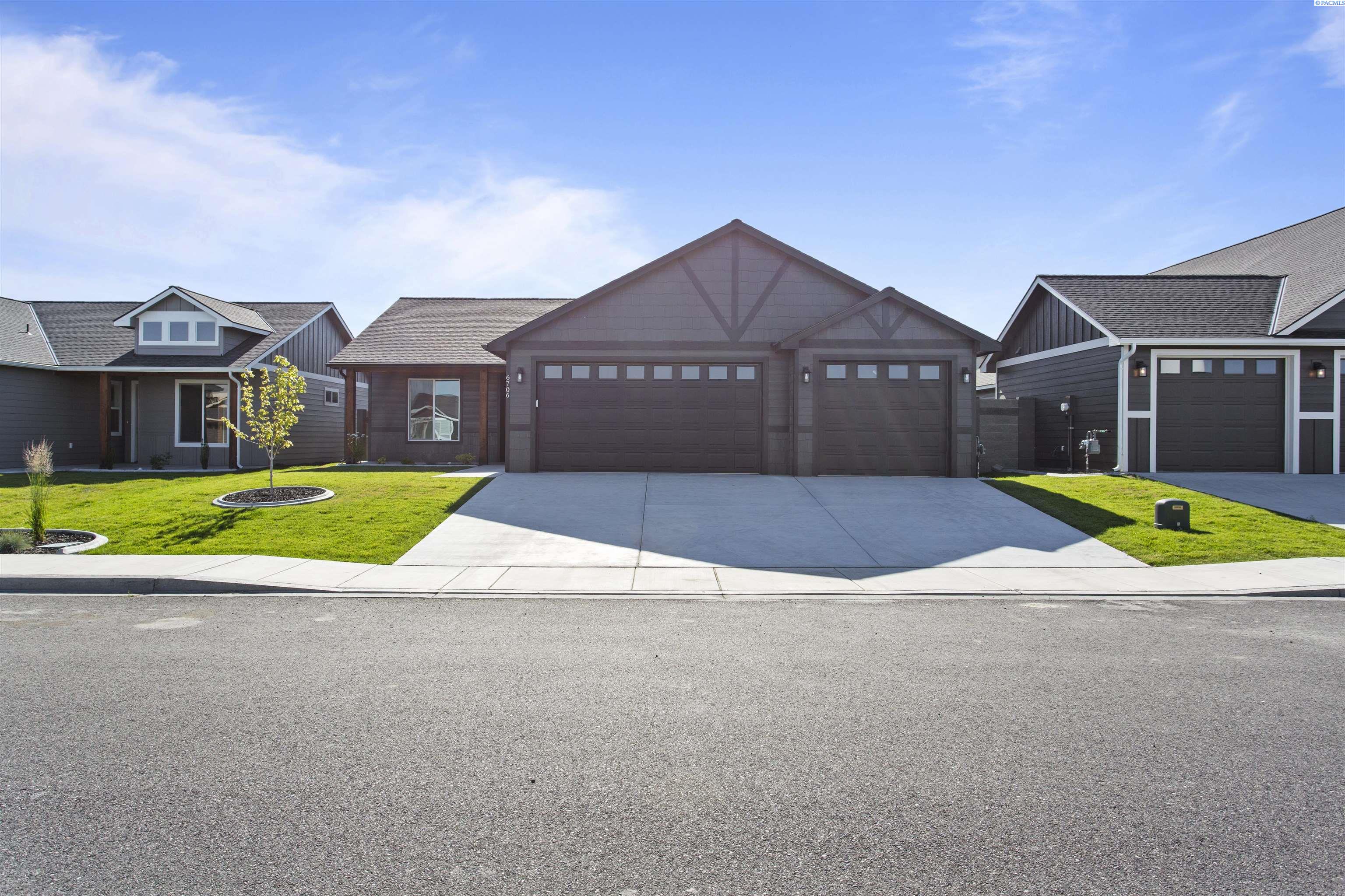 Springer Ln, Pasco, WA 99301