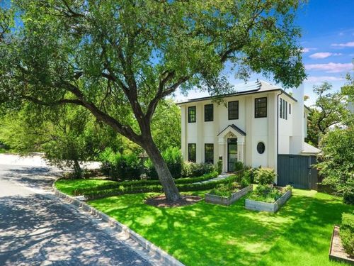 2000 Raleigh Ave, Austin, TX, 78703-2126 | Card Image