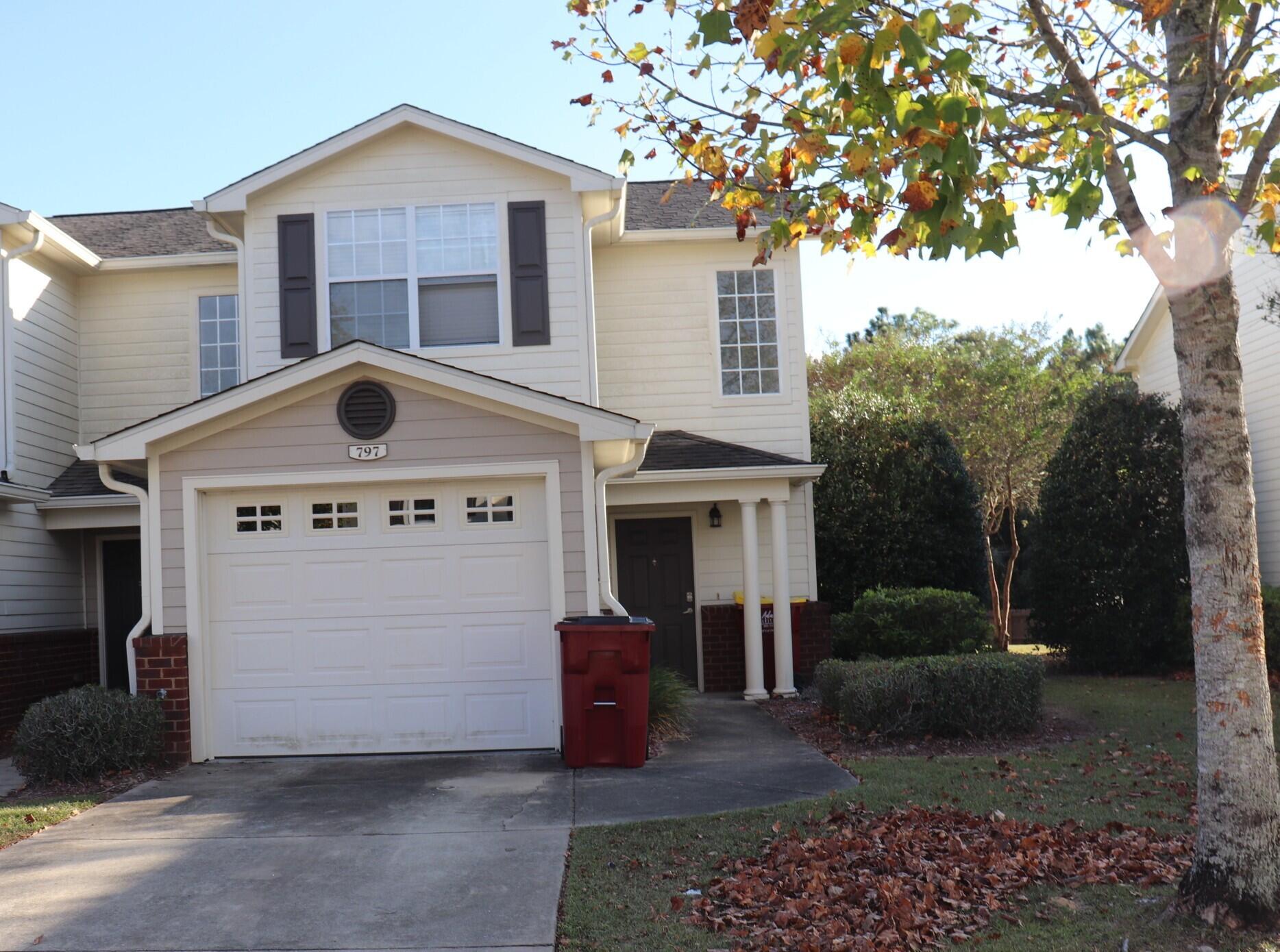 Majestic Dr, Crestview, FL 32536