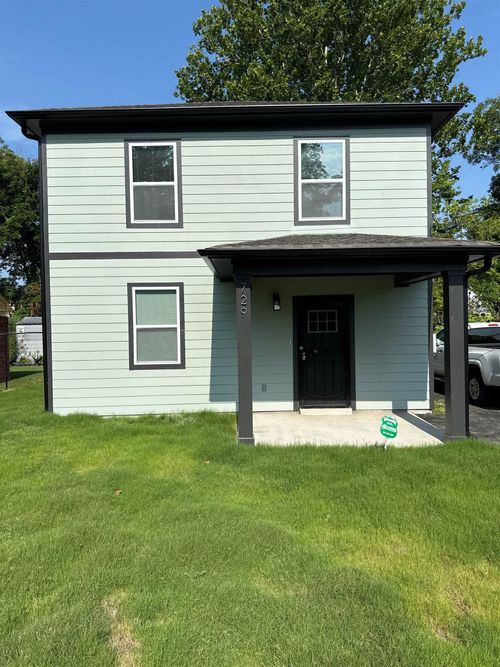 735 N Dunlap St, Memphis, TN, 38107-4009 | Card Image
