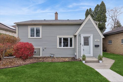 2935 Vernon Ave, Brookfield, IL, 60513-1001 | Card Image