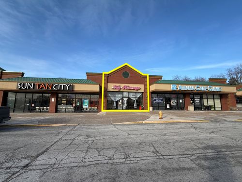 14-2140 W Kimberly Rd, Davenport, IA, 52806-5368 | Card Image