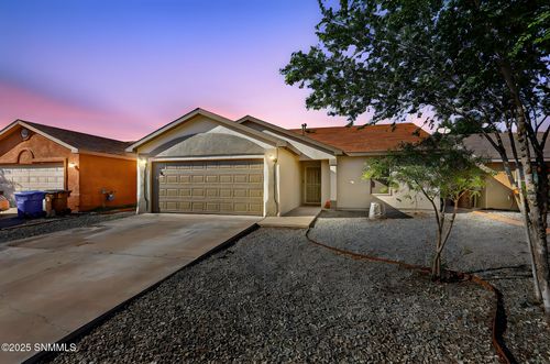 2960 Ancho Ave, Las Cruces, NM, 88007-1937 | Card Image