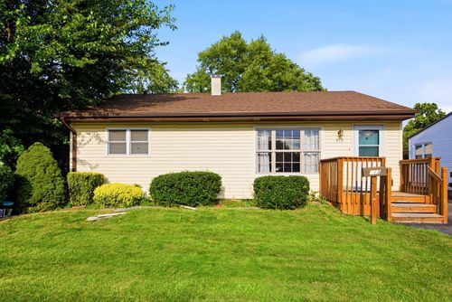 913 Church Rd, Aurora, IL, 60505-1901 | Card Image