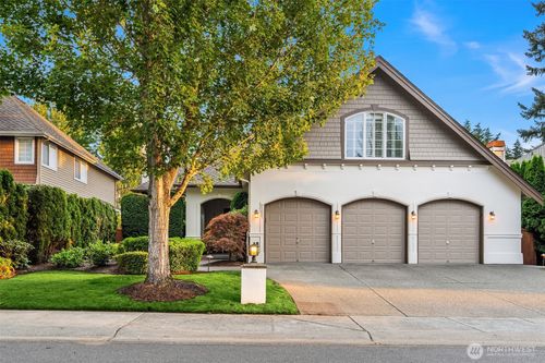 21027 Se 5th St, Sammamish, WA, 98074-7081 | Card Image