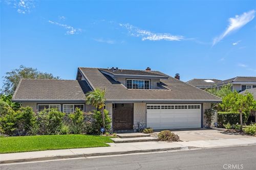 8 Cedar Rdg, Irvine, CA, 92603-3601 | Card Image
