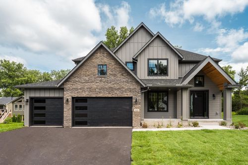 449 Bear Ct, Vadnais Heights, MN, 55127-1004 | Card Image