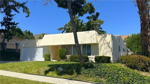 17265 Bronte Pl, Granada Hills, CA, 91344-1026 | Card Image