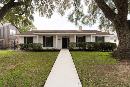 10110 Bob White Dr, Houston, TX, 77096-4633 | Card Image