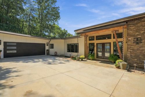 1133 Altamont Rd, Greenville, SC, 29609-6205 | Card Image