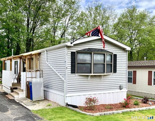 7 Woodland Park, Shelton, CT, 06484-5344 | Card Image
