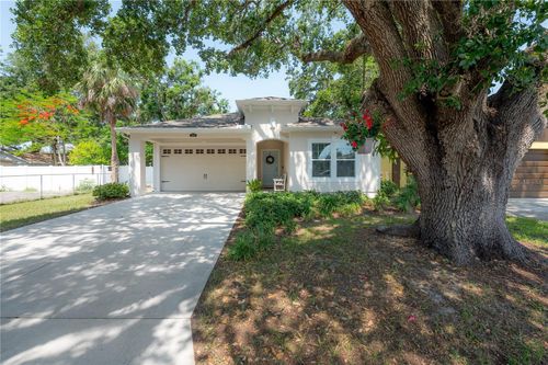 3906 N Lynn Ave, Tampa, FL, 33603-4616 | Card Image