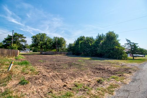 321 Jack Harris Ln, Pottsboro, TX, 75076-5235 | Card Image