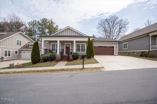 250 Princeton Gdns, Johnson City, TN, 37601-2072 | Card Image