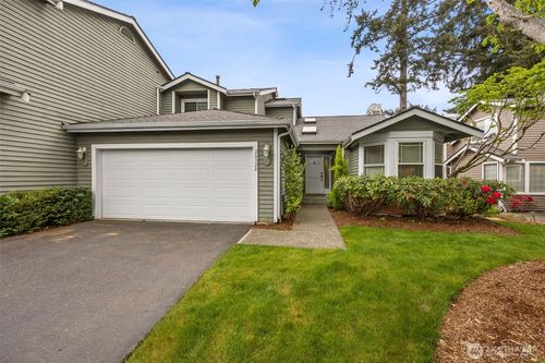 24324 Se 41st Ln, Sammamish, WA, 98029-6594 | Card Image