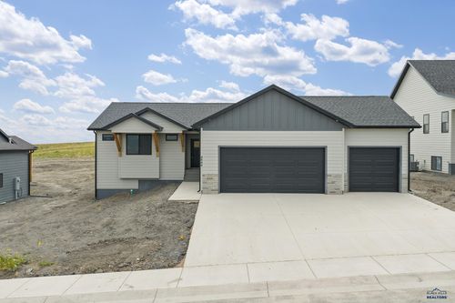 4846 Papillon Dr, Rapid City, SD, 57703-8578 | Card Image