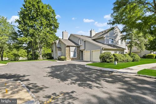 37 Teal Ct, East Windsor, NJ, 08520-2635 | Card Image