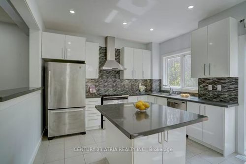 43 Gamble Glen Cres, Richmond Hill, ON, L4S2T3 | Card Image