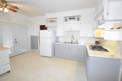 510 S Main St, Rising Star, TX, 76471-5219 | Card Image