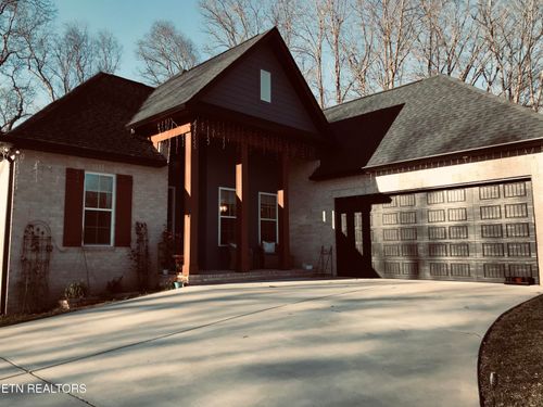 446 Tanzanite Trl, New Tazewell, TN, 37825-2782 | Card Image