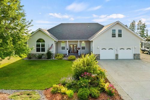 654 Pebble Dr, Kalispell, MT, 59901-6622 | Card Image