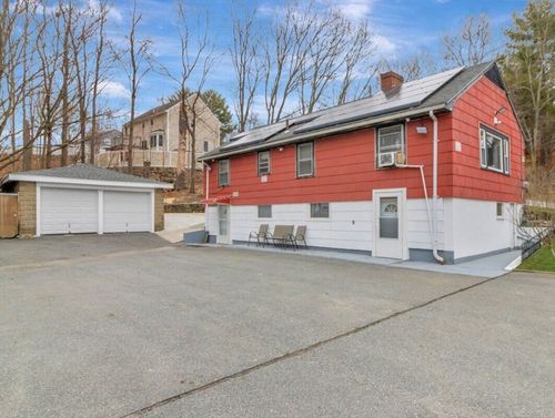 222 Walnut St, Saugus, MA, 01906-1135 | Card Image