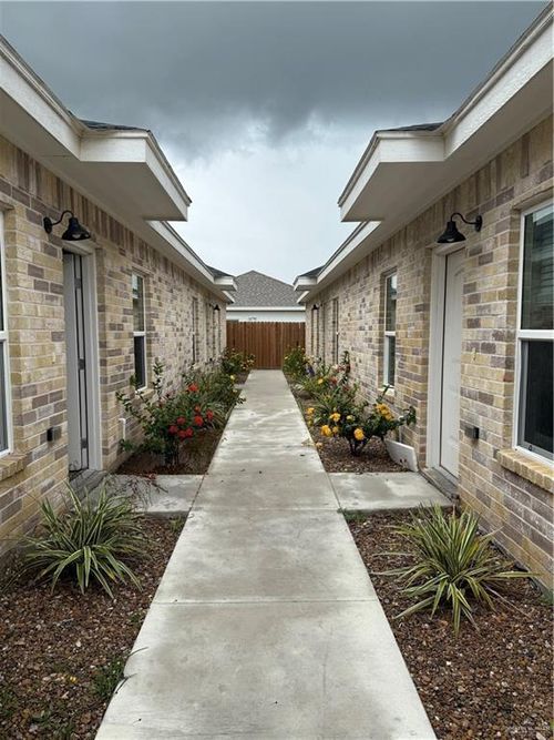 2613 W Israel Ave, Mission, TX, 78573 | Card Image
