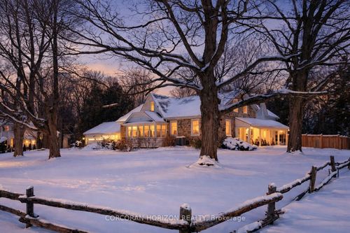 320 Whitmore Dr, Waterloo, ON, N2K1X4 | Card Image