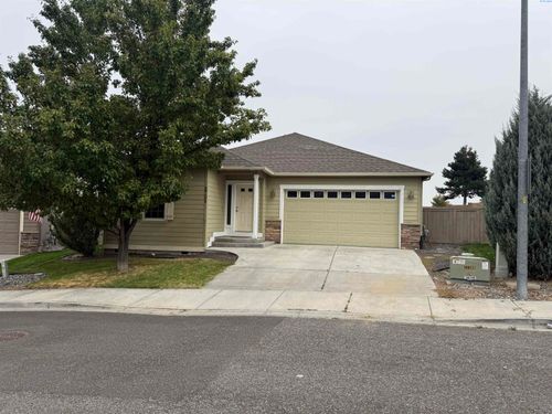 5702 W 23rd Ave, Kennewick, WA, 99338-2509 | Card Image