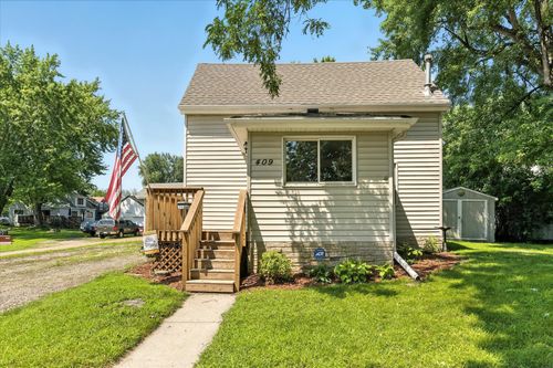 409 E 1st St, Chaska, MN, 55318-2906 | Card Image