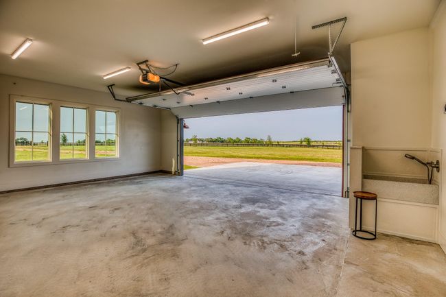 104 Hartfield Rd, Home with 4 bedrooms, 5 bathrooms and 3 parking in Round Top TX | Image 30