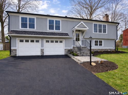 20 Magellan Dr, Milford, CT, 06460-4325 | Card Image